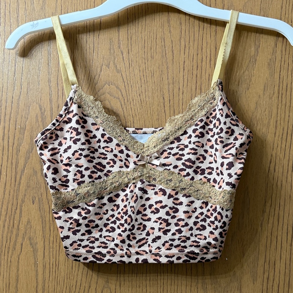 Leopard Print Crop Top with Lace Trim